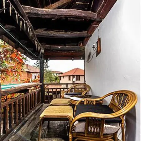 别墅 стальовата къща - Stalyovata House