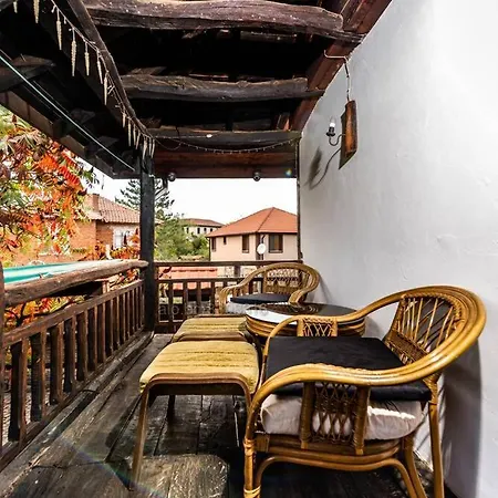 стальовата къща - Stalyovata House *