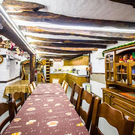 стальовата къща - Stalyovata House 别墅