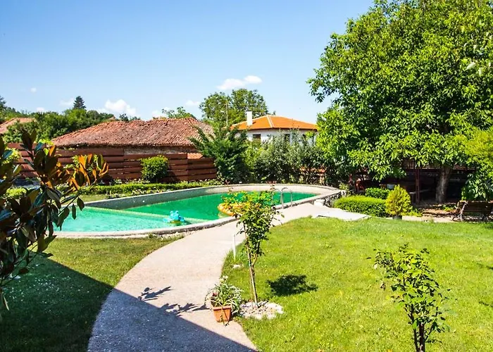 стальовата къща - Stalyovata House