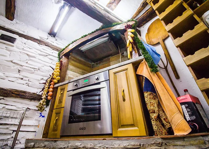 стальовата къща - Stalyovata House Prokhod