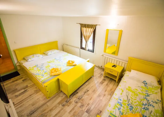 Villa стальовата къща - Stalyovata House