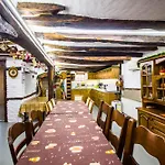 стальовата къща - Stalyovata House Prokhod