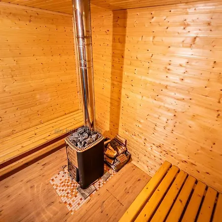 стальовата къща - Stalyovata - Private Pool, Jacuzzi & Sauna Villa Prokhod