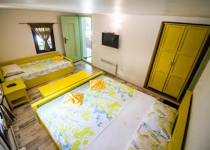 فيلة стальовата къща - Stalyovata House Prokhod