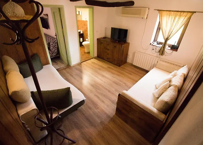 فيلة стальовата къща - Stalyovata House *