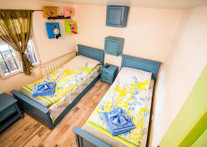 فيلة стальовата къща - Stalyovata House *