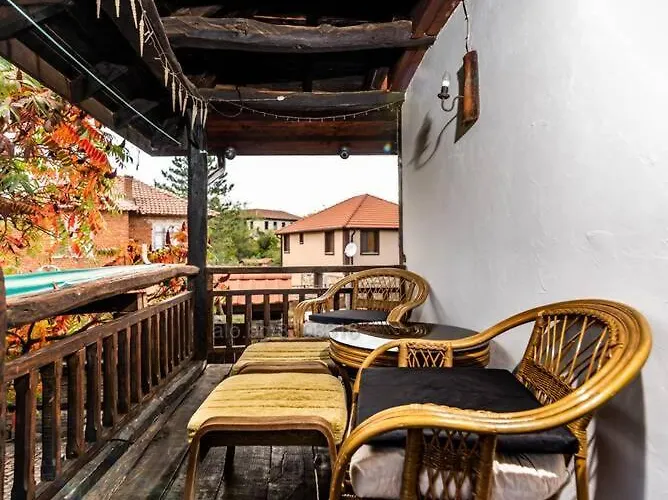 стальовата къща - Stalyovata House *